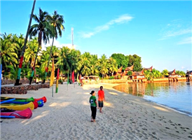 batam view beach resort by pak hanif 2[1].JPG